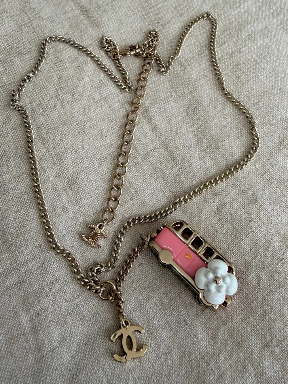 💗CHANEL Pink Enamel Bus Charm Necklace with Chain🪷